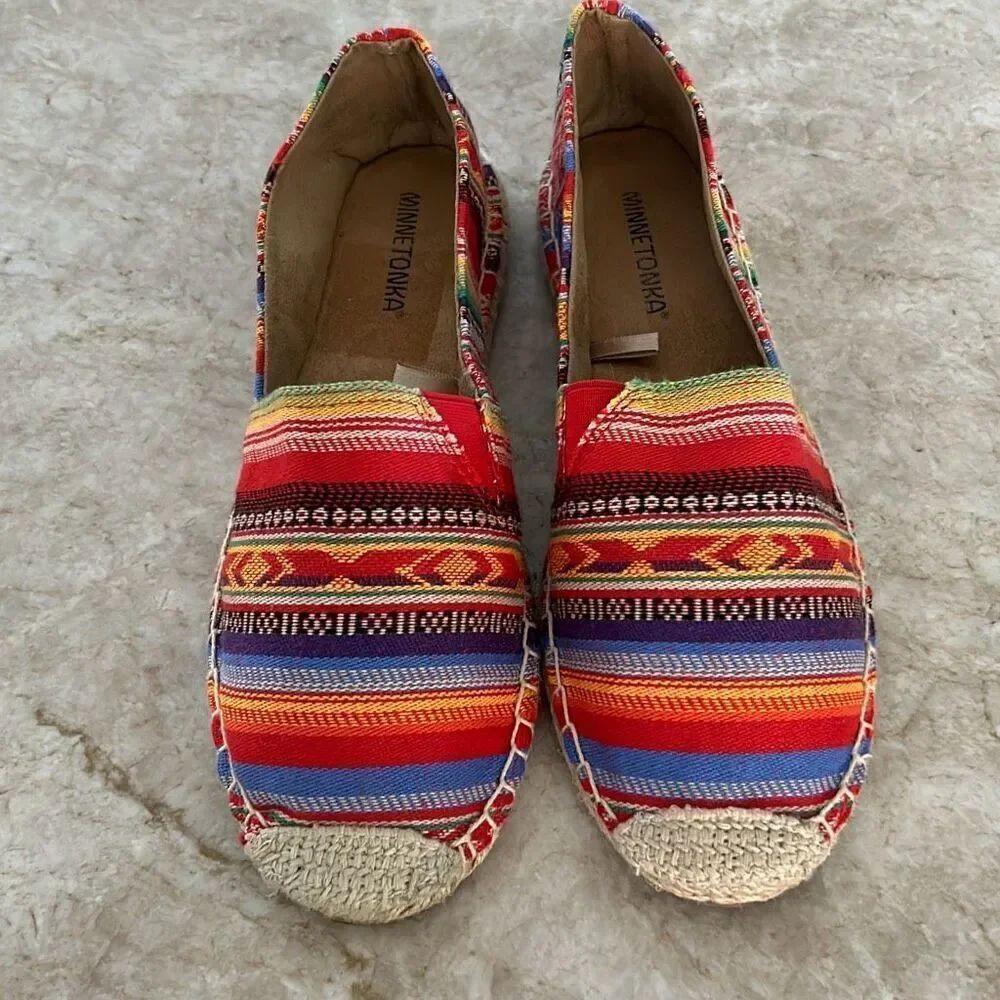 MINNETONKA Southwest Serape Espadrilles